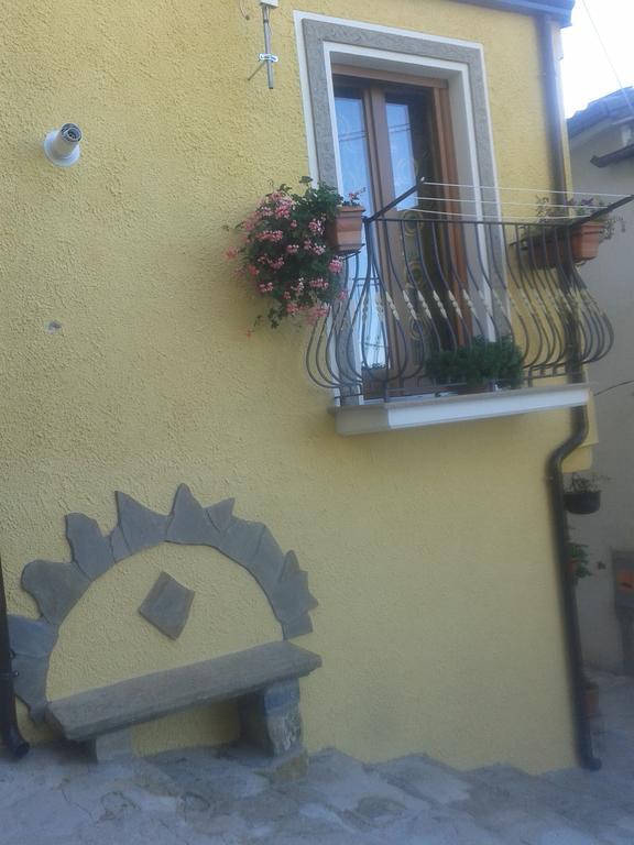 B&B L'Arabatana Pietrapertosa Bagian luar foto