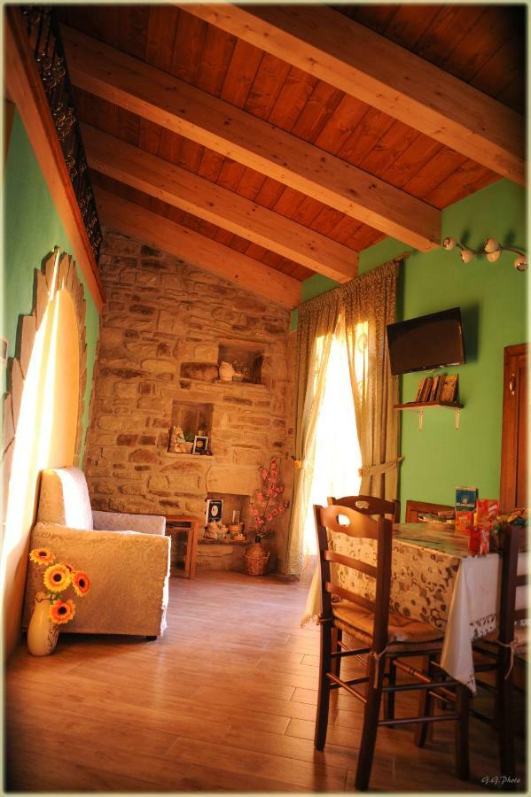 B&B L'Arabatana Pietrapertosa Bagian luar foto